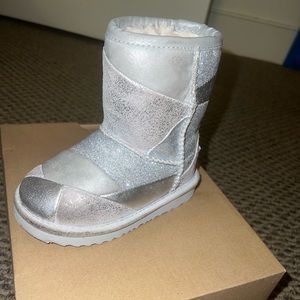 UGG classic short II patchwork toddler girls boots